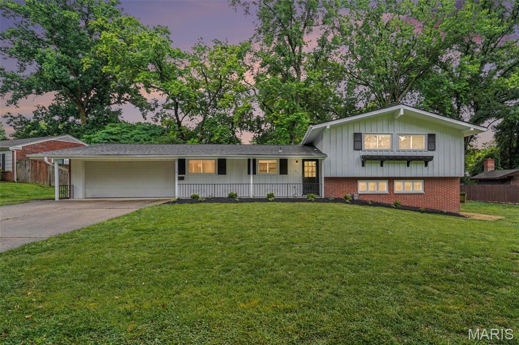 Photo of 216 Country Club Acres Belleville IL 62223