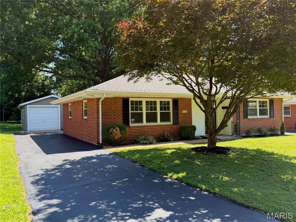 Photo of 1035 Saint Marie Street Florissant MO 63031