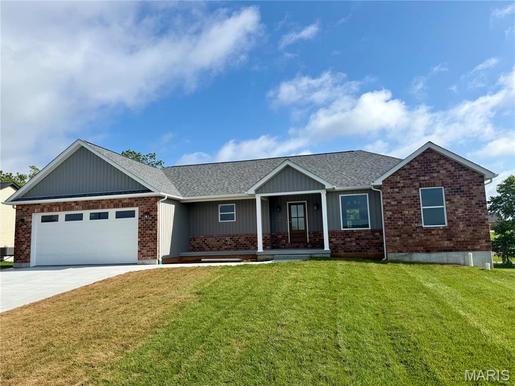 Photo of 825 Barclay Drive Farmington MO 63640