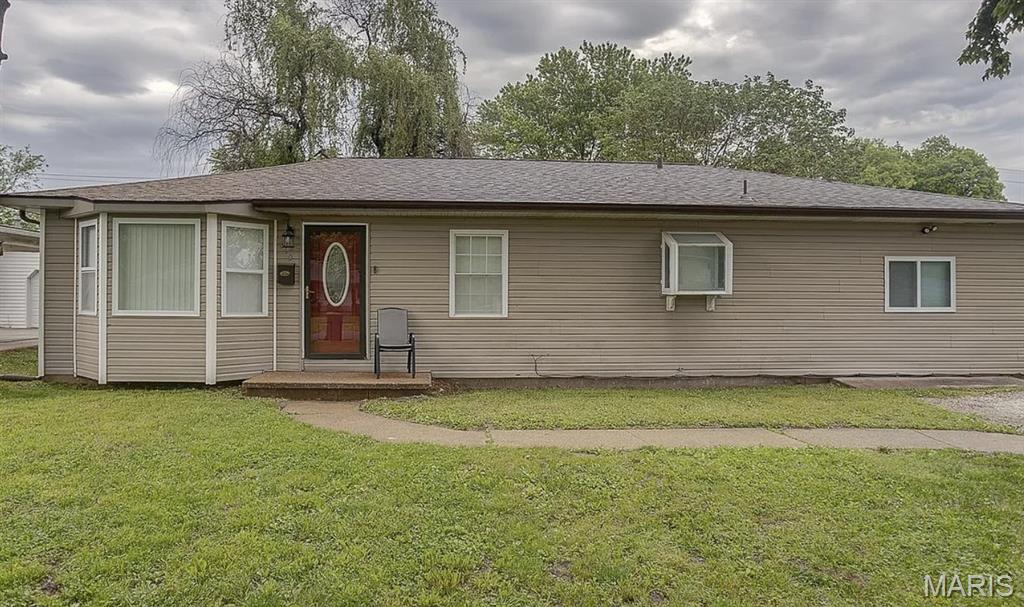 Photo of 819 La Salle Drive Cahokia IL 62206