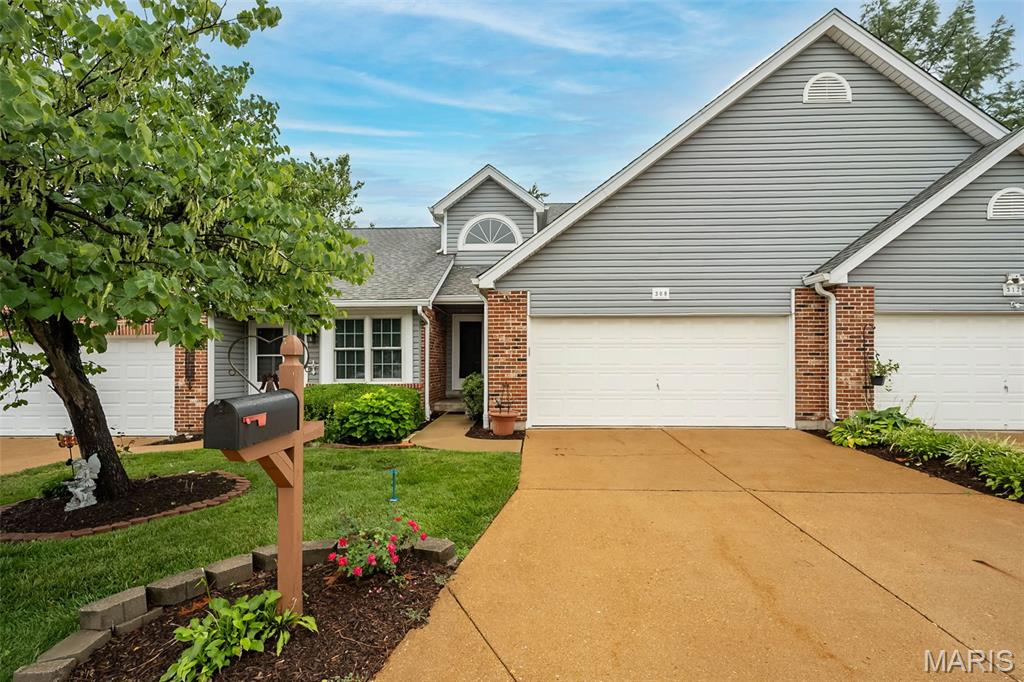 Photo of 308 Kehrs Mill Bend Court Ballwin MO 63011