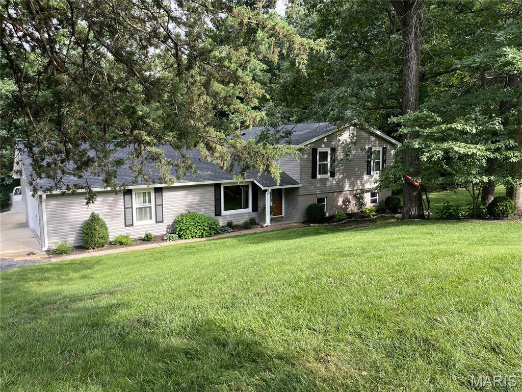 Photo of 12 Hickory Hill Drive O'Fallon MO 63366