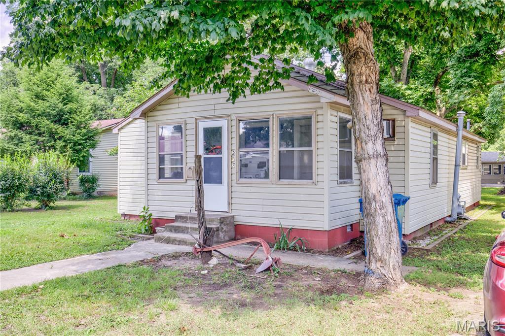 Photo of 207 S Center East Prairie MO 63845