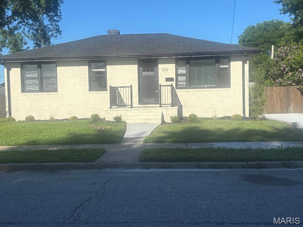 Photo of 320 S Main Street Wood River IL 62095