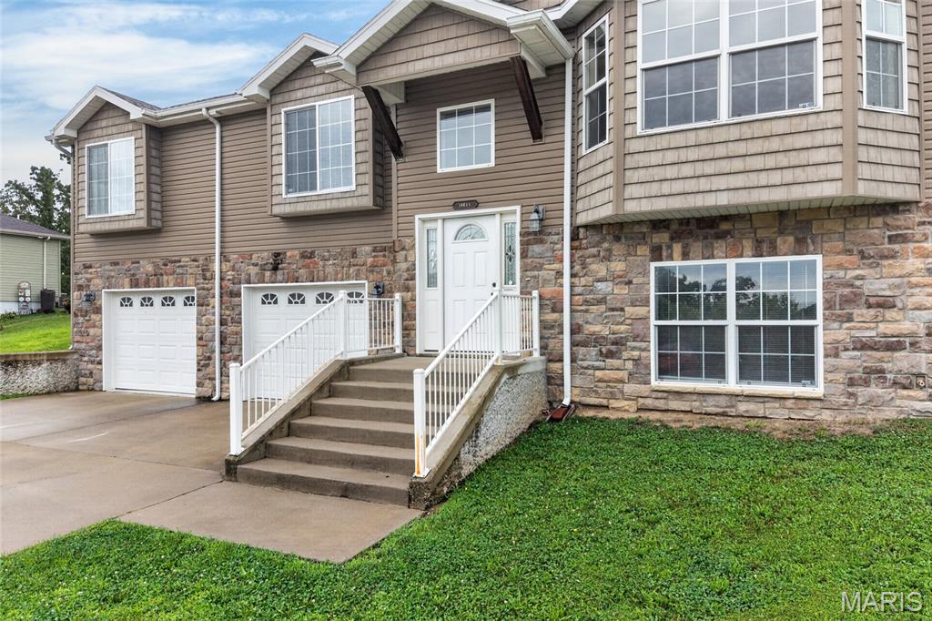 Photo of 16654 Holy Cross St Robert MO 65584