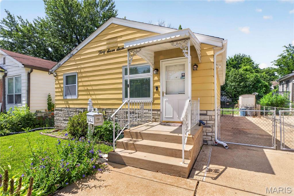 Photo of 3716 Hoffmeister Avenue Bella Villa MO 63125