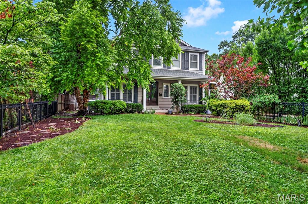 Photo of 407 E E Argonne Drive Kirkwood MO 63122