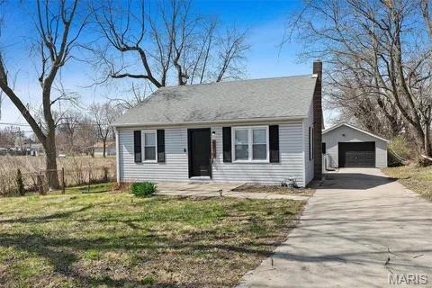 Photo of 4713 Warnock Avenue Granite City IL 62040