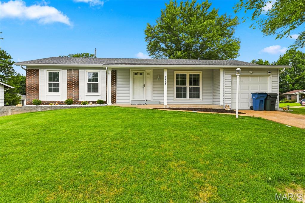 Photo of 1448 La Cerros Lane Florissant MO 63031