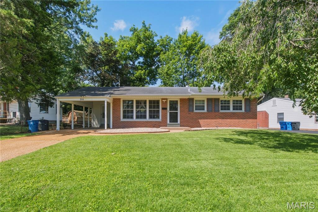 Photo of 350 Saint Patrick Lane Florissant MO 63031