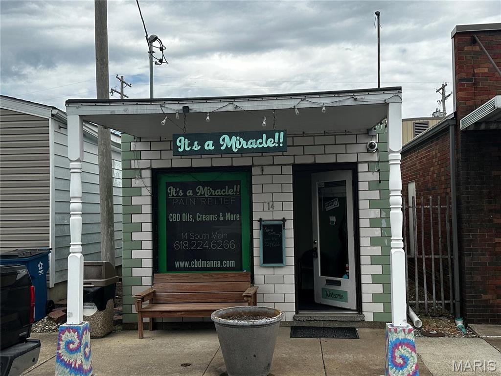 Photo of 14 S Main Street Trenton IL 62293