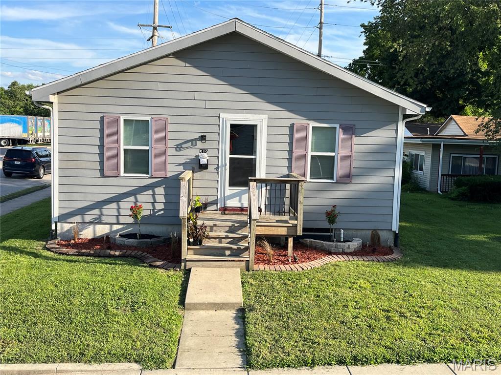Photo of 519 E Washington Street O'Fallon IL 62269