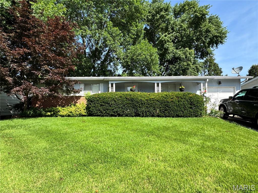 Photo of 2755 Patterson Road Florissant MO 63031