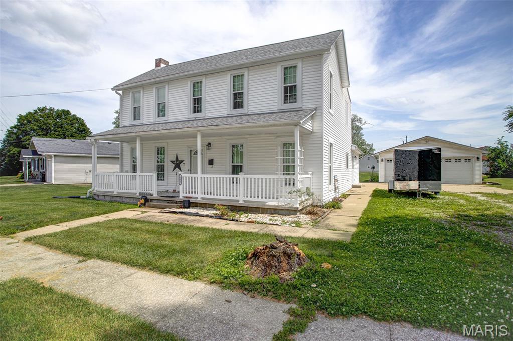 Photo of 604 E Exchange Street Jerseyville IL 62052
