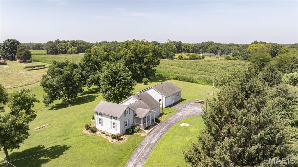 Photo of 18907 Grange Hall Road Brighton IL 62012