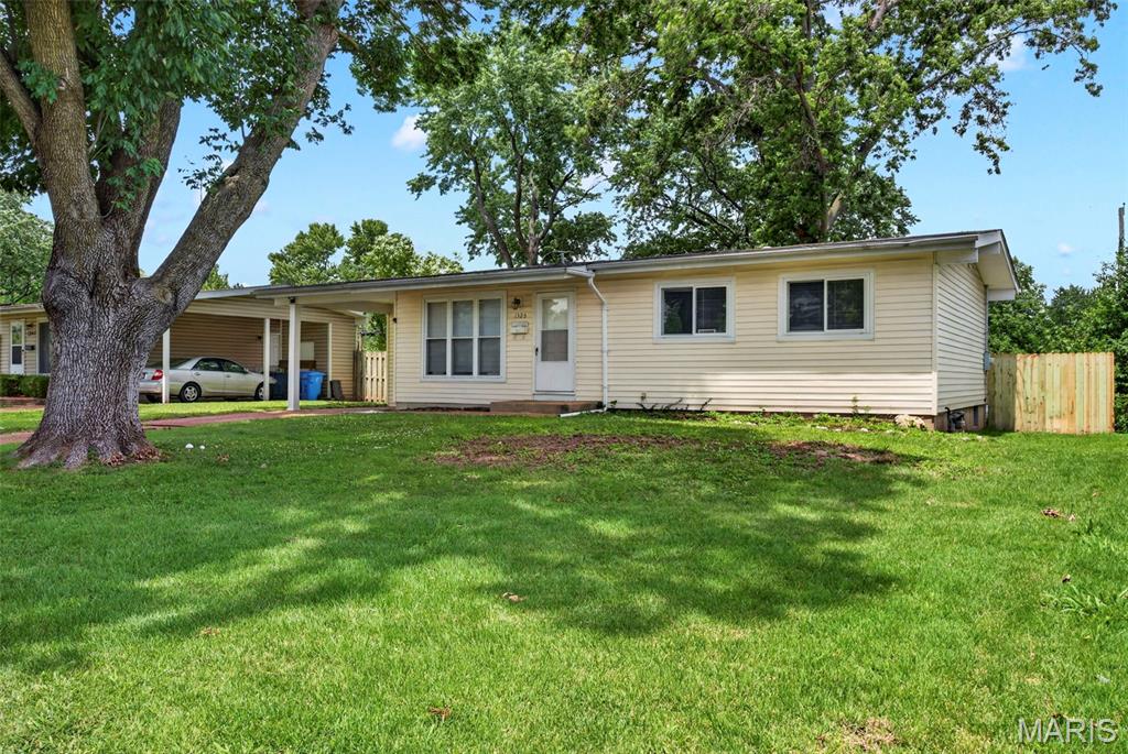 Photo of 1325 Estes Drive Florissant MO 63031