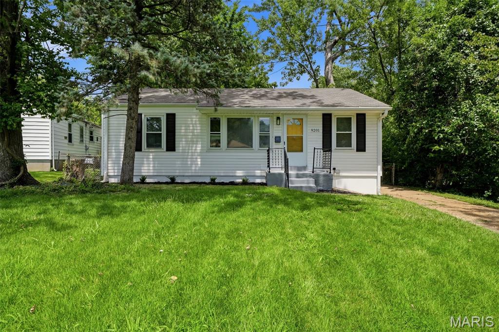 Photo of 9201 Guthrie Avenue Woodson Terrace MO 63134