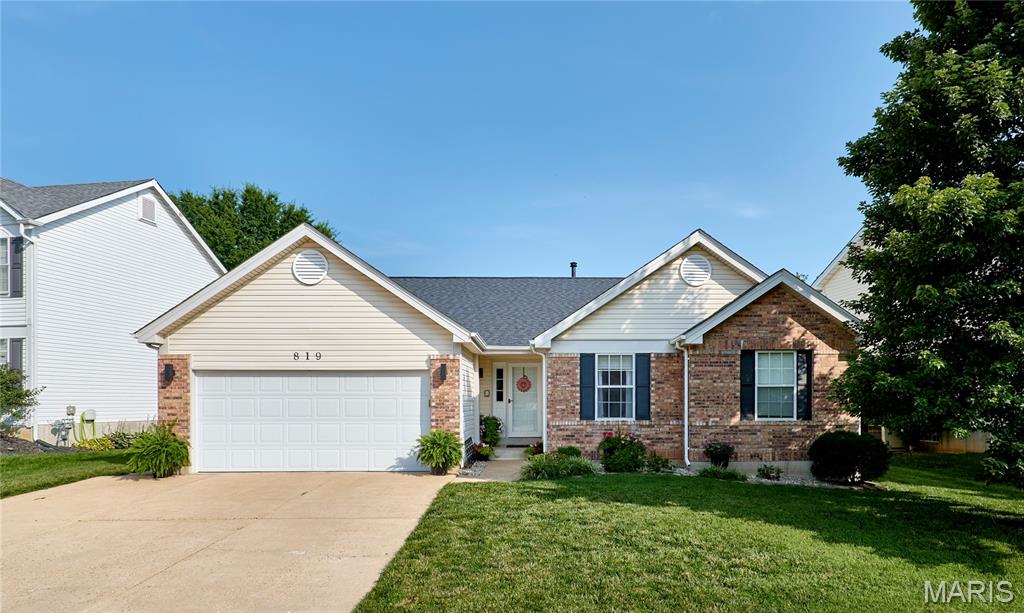 Photo of 819 Spring Crest Drive Fenton MO 63026