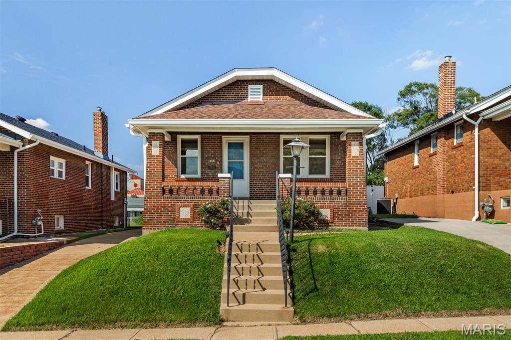 Photo of 835 Catskill Drive St Louis MO 63125