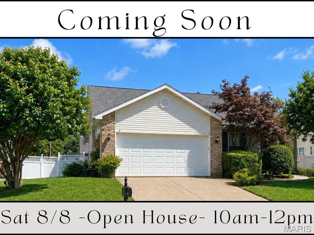Photo of 3 Huntington Place Drive Glen Carbon IL 62034