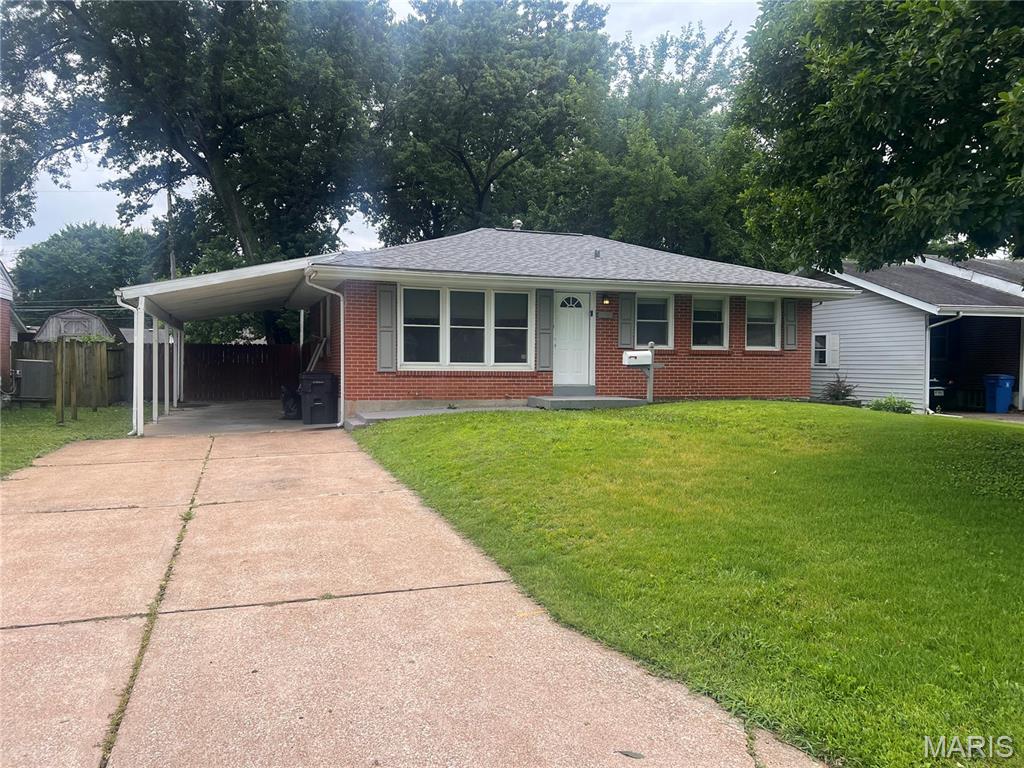 Photo of 740 Crowder Drive Florissant MO 63031