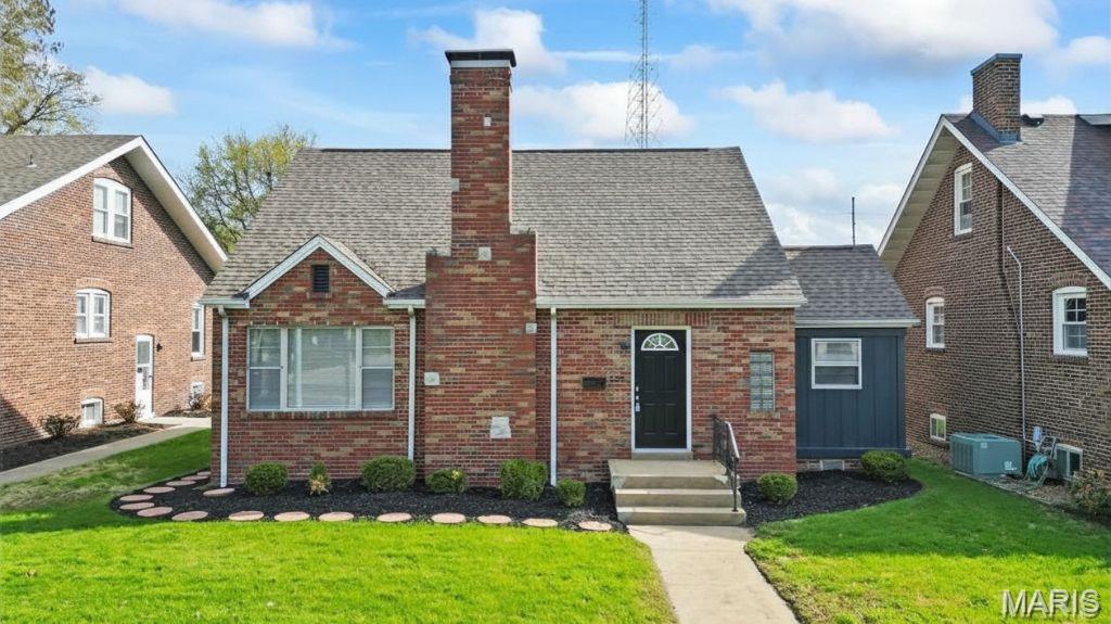 Photo of 2121 W Main Street Belleville IL 62226