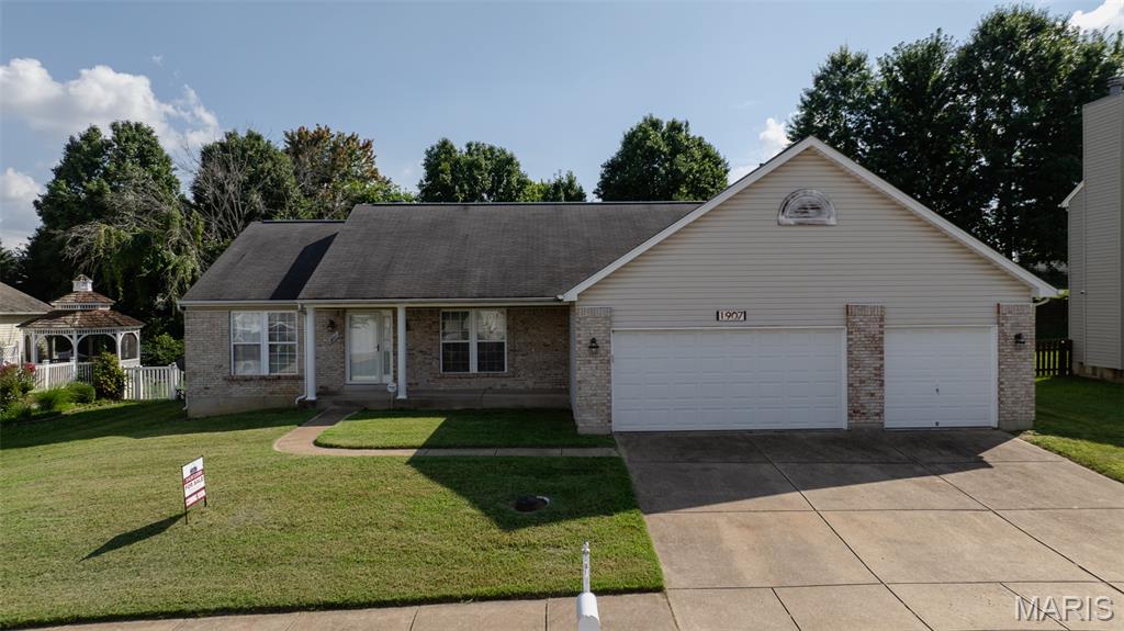 Photo of 1907 Meadow Trails Drive Florissant MO 63031