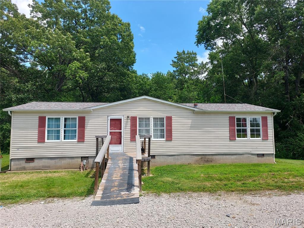 Photo of 440 Prairie Lane Greenville IL 62246