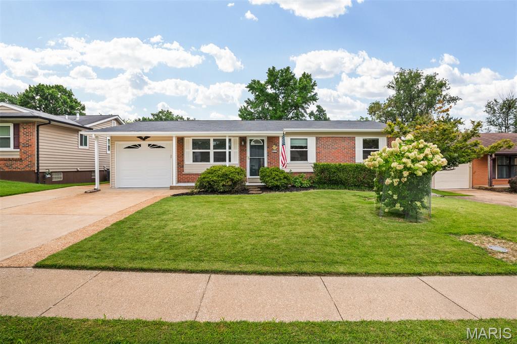 Photo of 11824 Welcome Drive Maryland Heights MO 63043