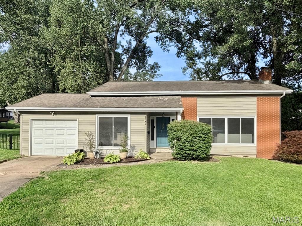 Photo of 122 Westridge Court Collinsville IL 62234