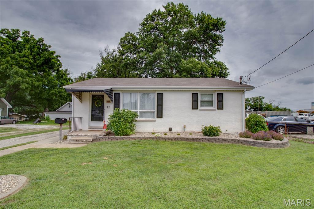 Photo of 12 E Delmar Avenue Alton IL 62002