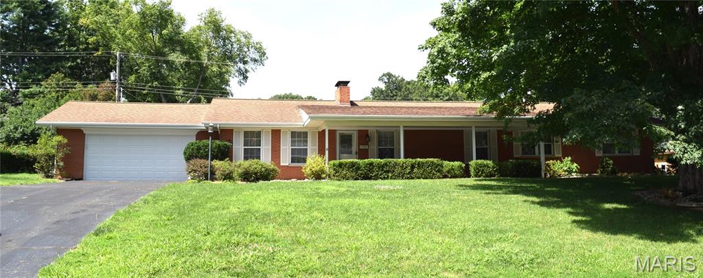 Photo of 117 E Fairway Drive Belleville IL 62223