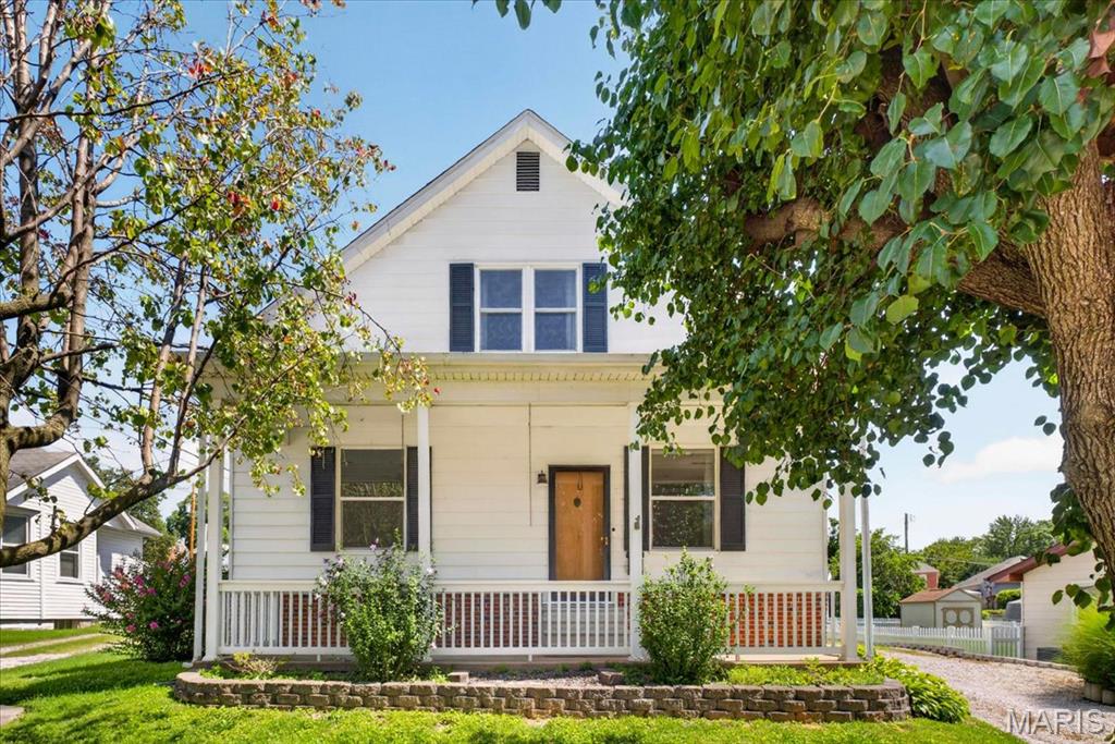 Photo of 608 S Rapp Avenue Columbia IL 62236