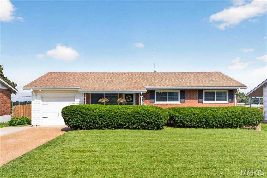 Photo of 10120 Mullally Drive St Louis MO 63123