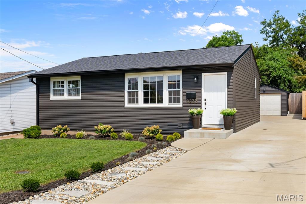Photo of 9233 Shortridge Avenue Rock Hill MO 63144