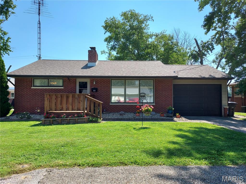 Photo of 606 N Hena Street Greenville IL 62246