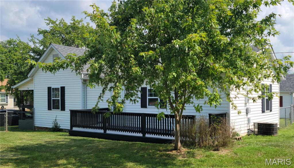Photo of 405 S Vandervoot Street Desloge MO 63601