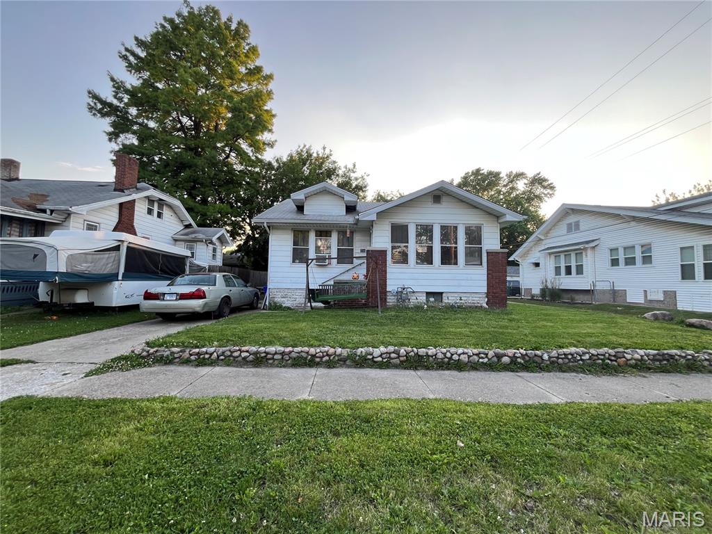 Photo of 231 S 19 Street Decatur IL 62521