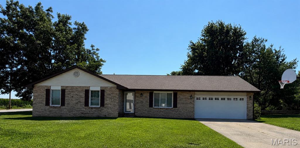Photo of 2186 Nathan Avenue Mascoutah IL 62258
