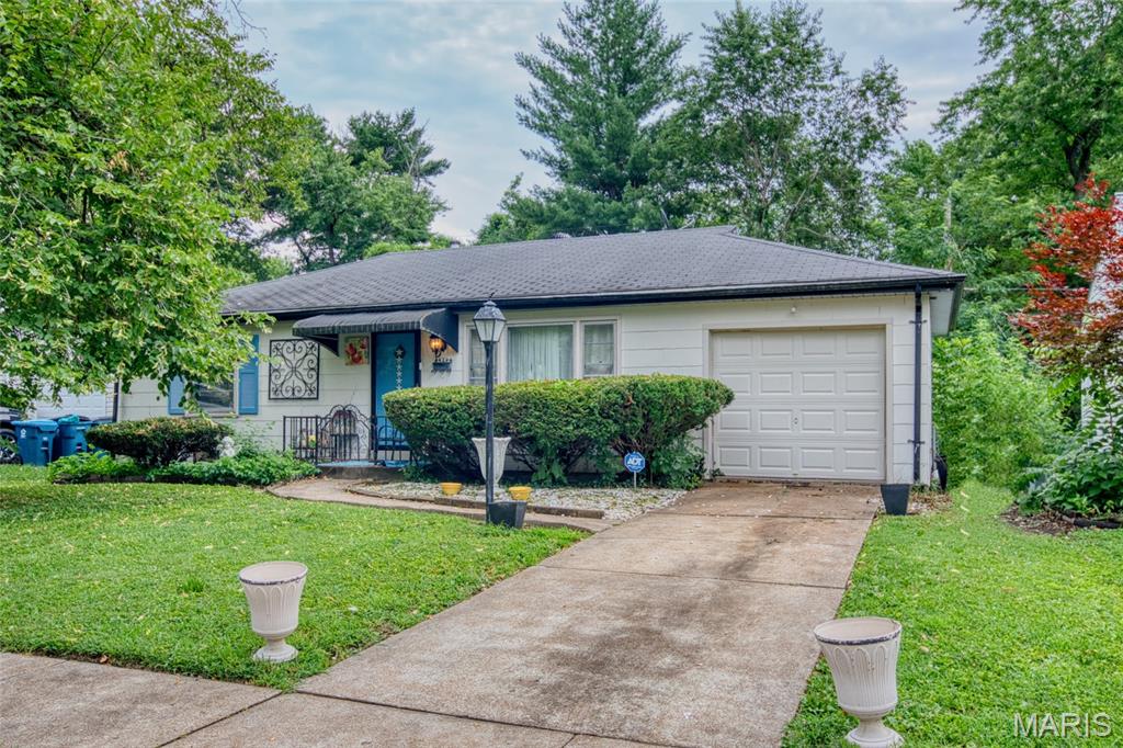 Photo of 25 Godfrey Lane Ferguson MO 63135