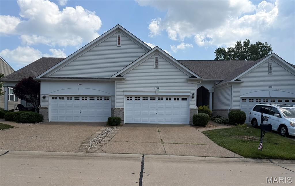 Photo of 704 Harrier Drive #V Lake St Louis MO 63367