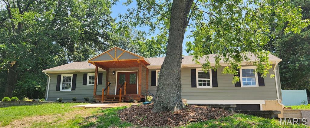 Photo of 216 Hillsdale Drive Ballwin MO 63011