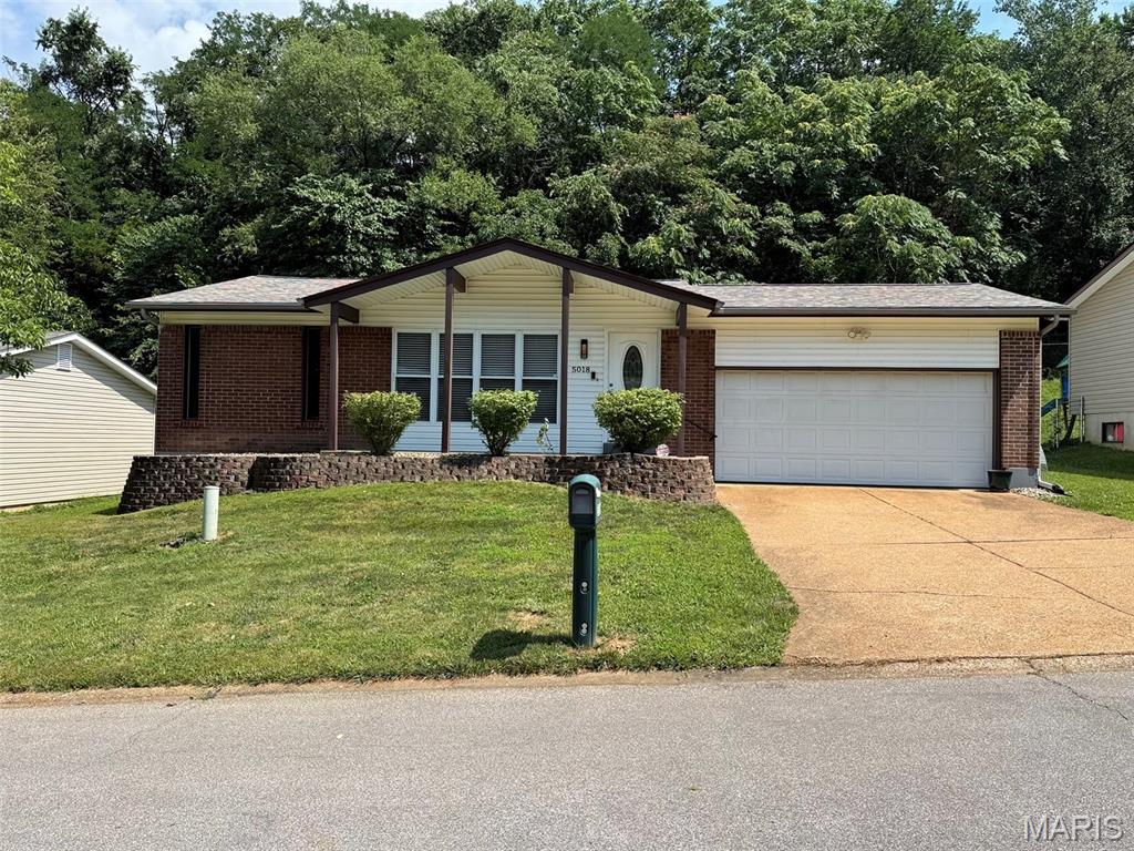 Photo of 5018 Country Valley Drive Imperial MO 63052