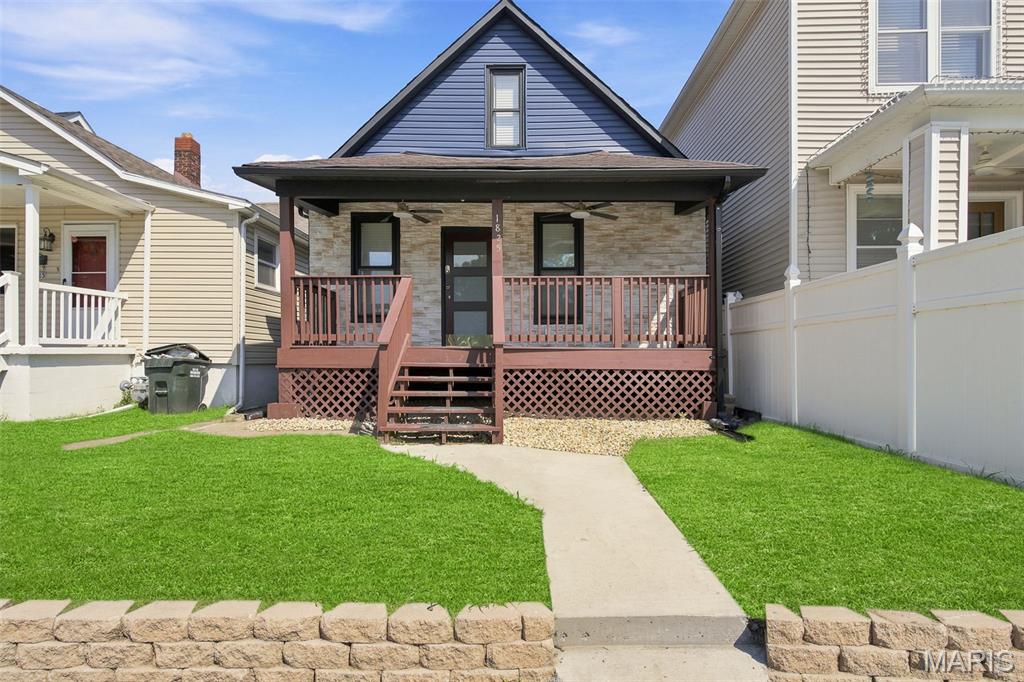 Photo of 1825 Edwardsville Road Madison IL 62060