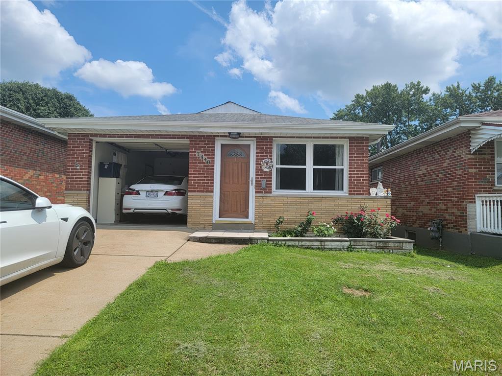 Photo of 7448 Morganford Road St Louis MO 63116