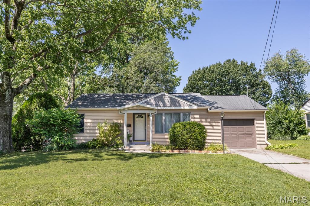 Photo of 1217 N 17th Street Belleville IL 62226