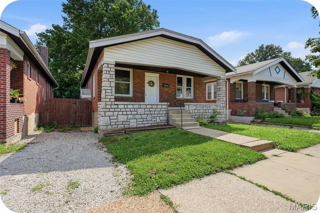 Photo of 3850 Kingsland Court St Louis MO 63116