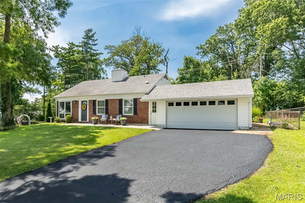 Photo of 918 Crestland Drive Ballwin MO 63011