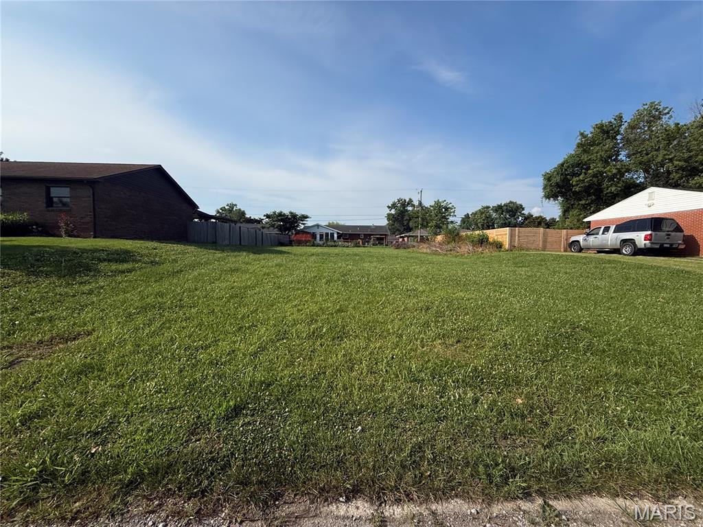 Photo of 14 Georgetown Drive Granite City IL 62040