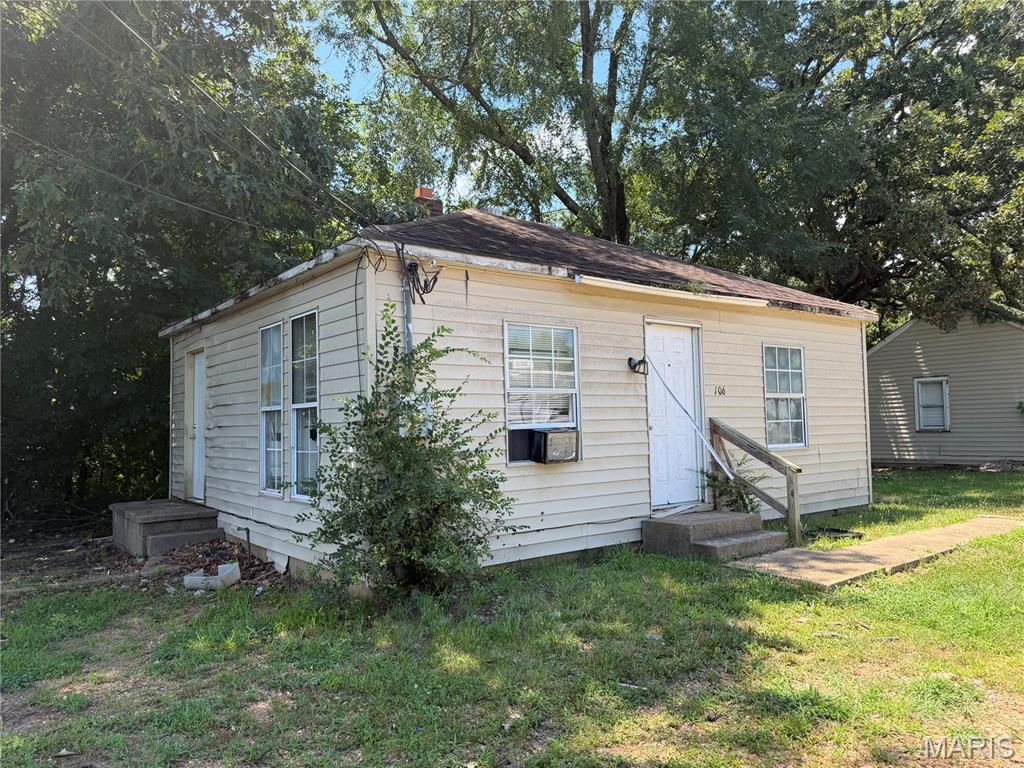 Photo of 106 E Harper Street Poplar Bluff MO 63901